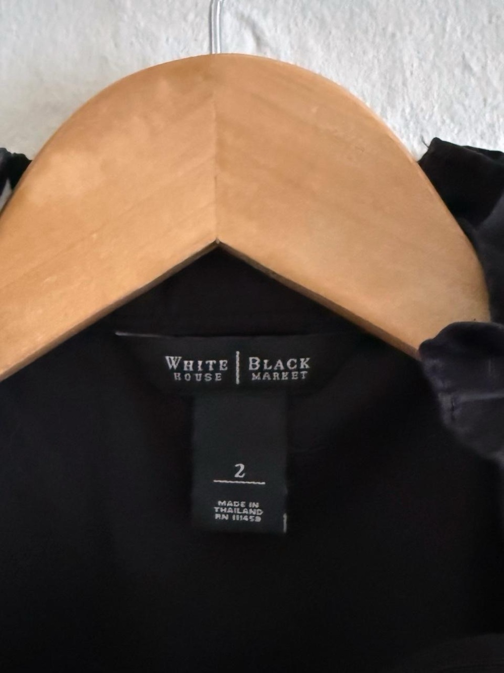 Sleeveless Ruffle Front Black Button-Up Top Size 2 - Picture 4 of 5